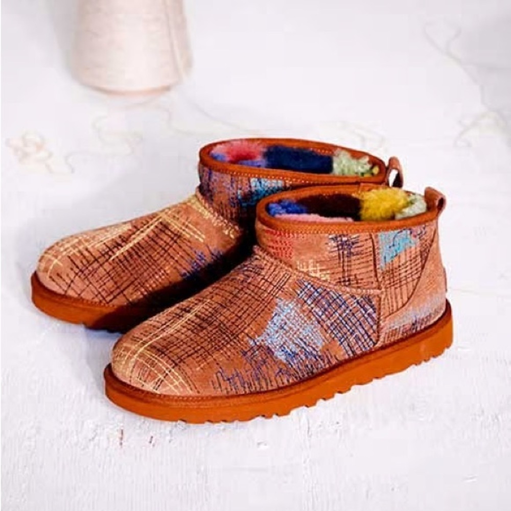 UGG x The Elder Statesman Embroidered Classic Ultra Mini